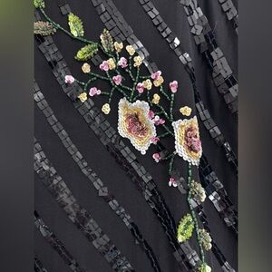 DStudio Black Silk Sequin Floral Skirt size 8 zipper lined in silk